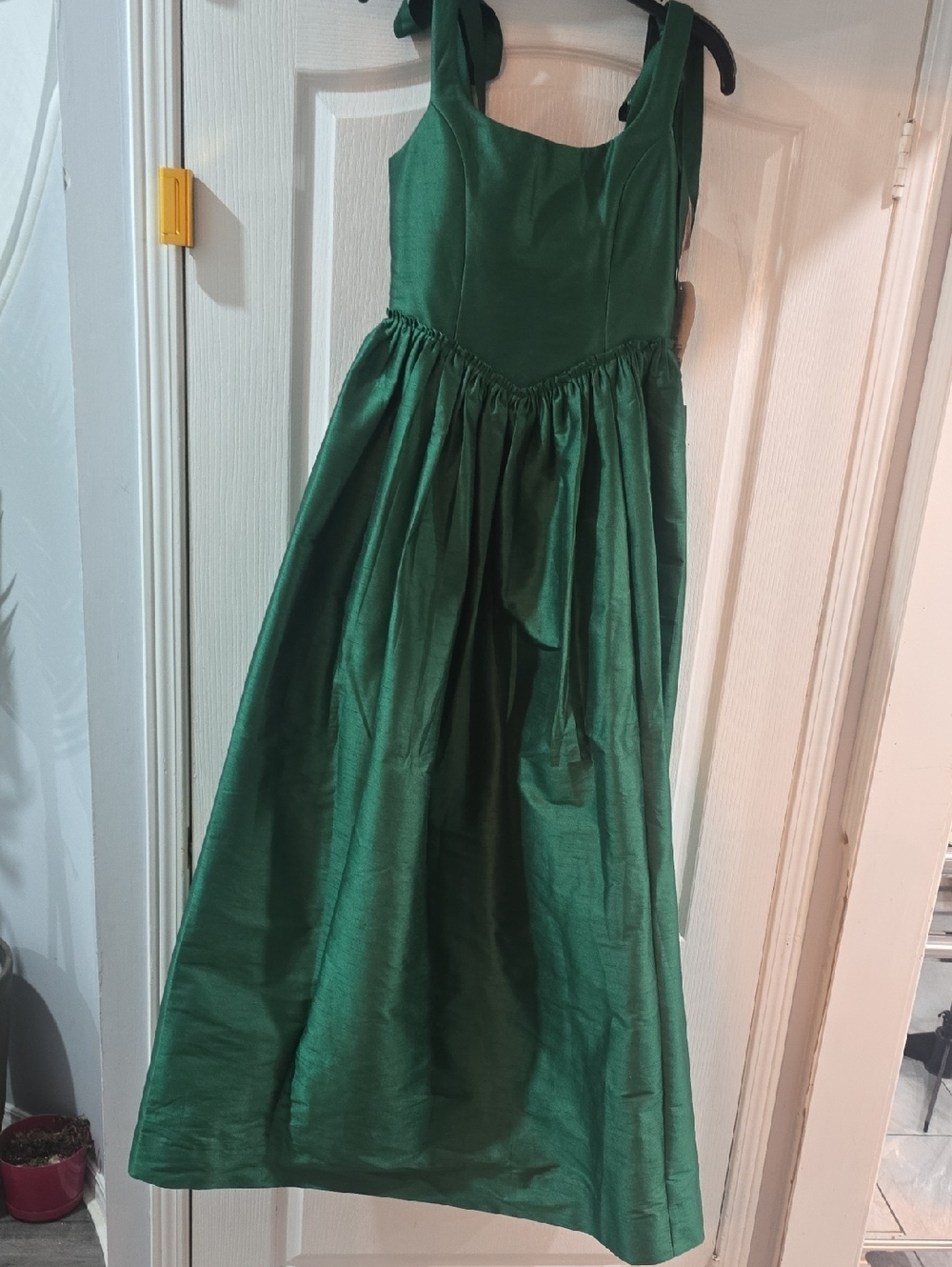 Emerald Green Tie-Strap Evening Dress
